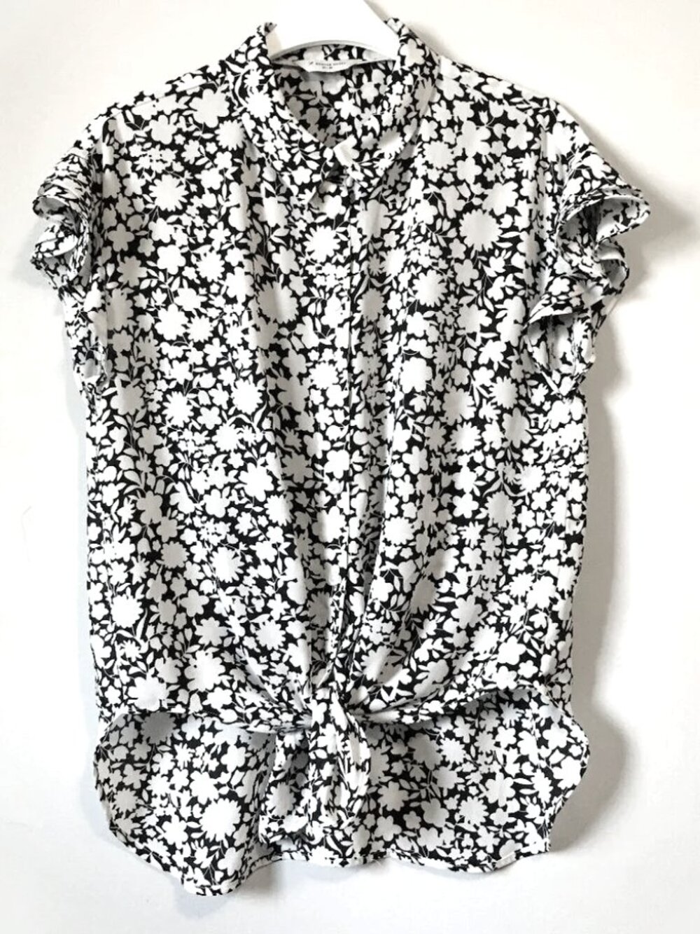 Denver Hayes B&W Floral Chiffon Blouse Flutter Sleeve Tie Hem M Retro 70s Mod